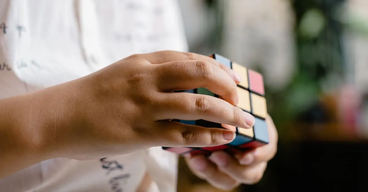 Les astuces incontournables pour progresser avec votre Rubik's Cube