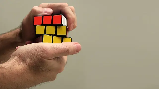 Les astuces méconnues pour progresser avec votre Rubik's Cube